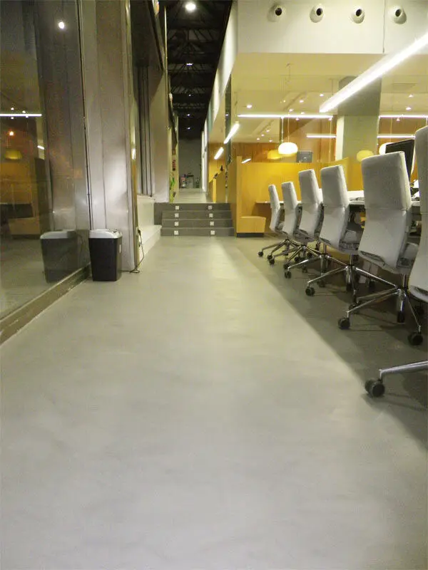 Microcement - smooth floors and walls